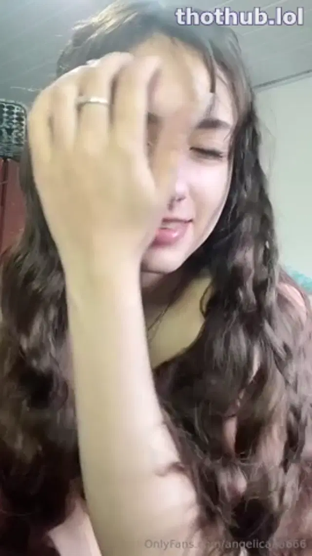Angelicaaa666 green top