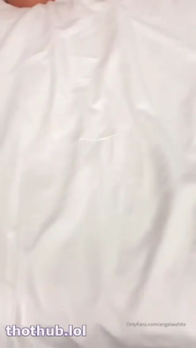 Angela.White.Blue.Dildo
