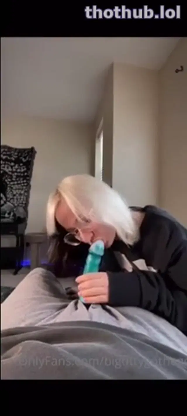 Goth egg BJ and ride