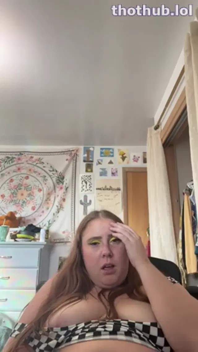 Janiemoth masterbating