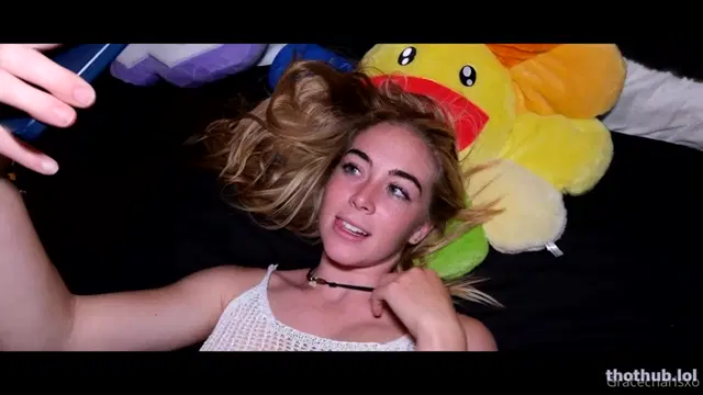 Grace Charis Nude Selfie Striptease