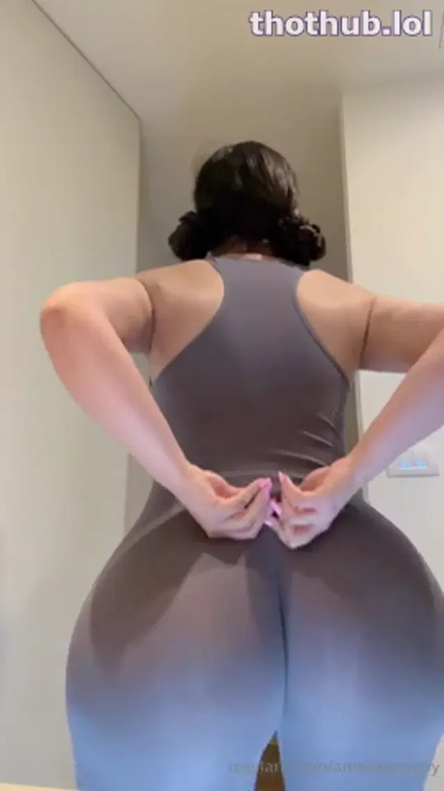 Ameliasocurvy