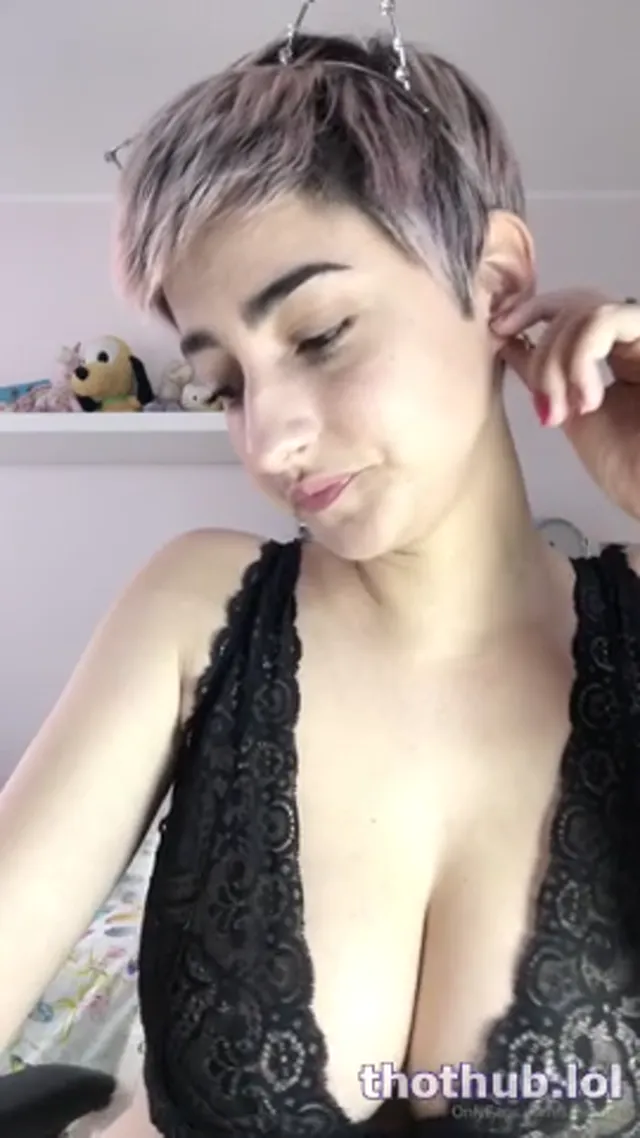 Esther Olive