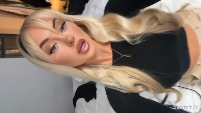 Rhiannon blue kiss
