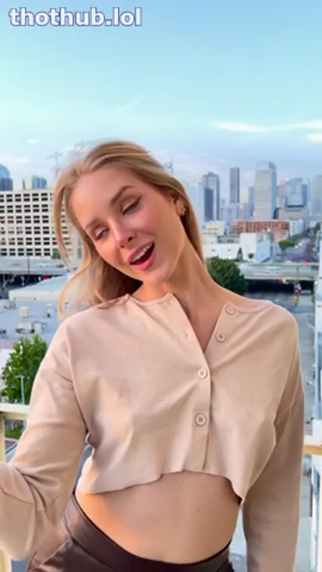 Caroline Zalog Let Me Show You The View
