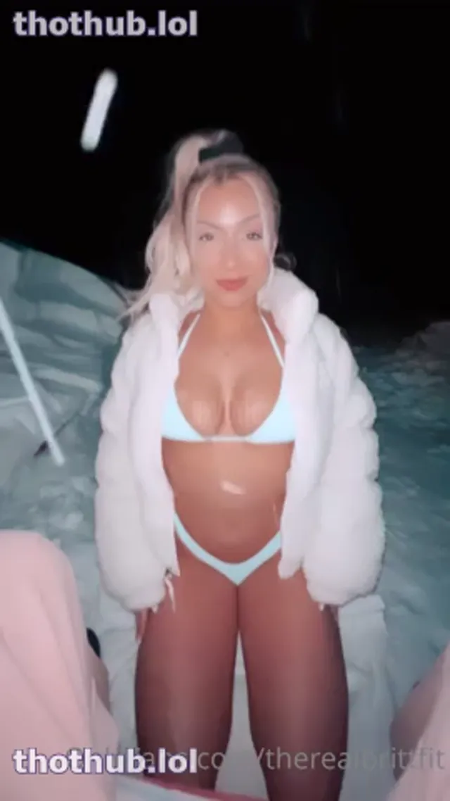 Therealbrittfit Snow Blowjob