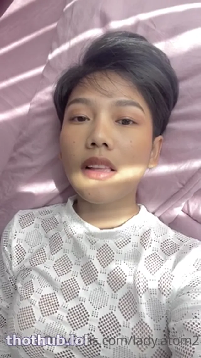Lady_atom Thai girl dildo sex