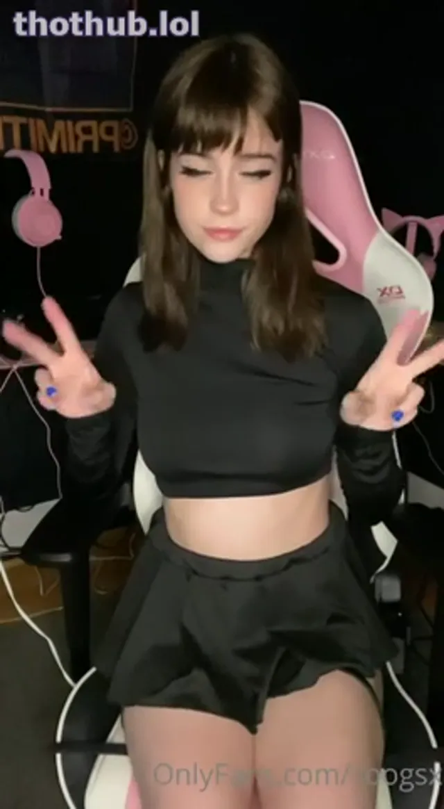 Soogsx pussy play