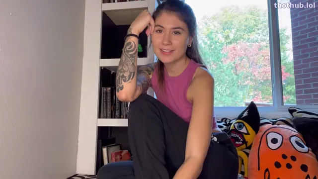 Charlotte Mae – Returning The Favor