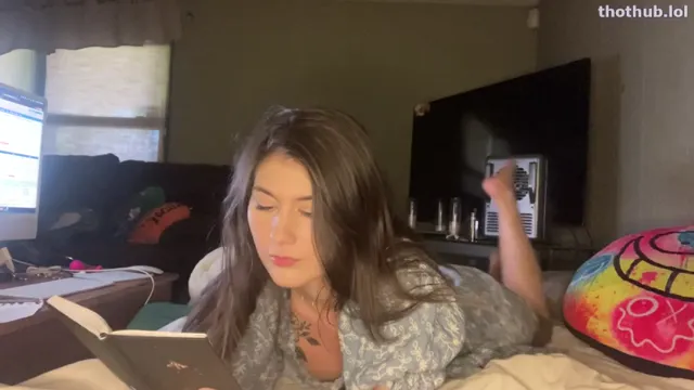 Charlotte Mae – Make Me A Mommy