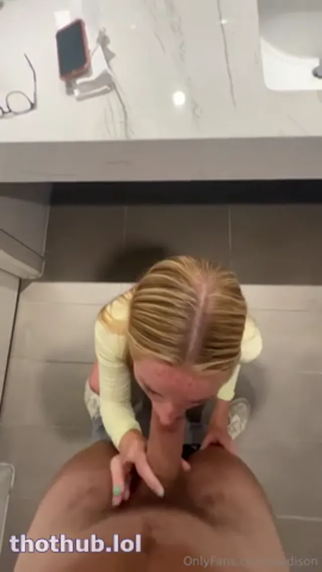 MadisonMoores Bathroom Creampie Sex Tape