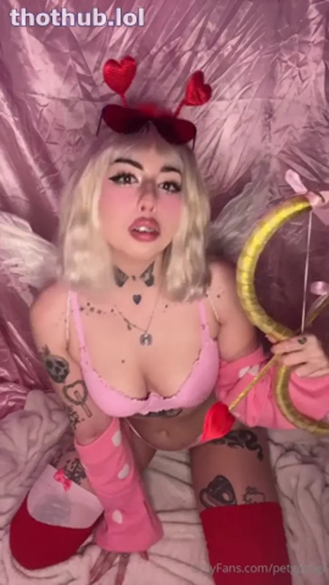 Petgothgf valentines day ppv