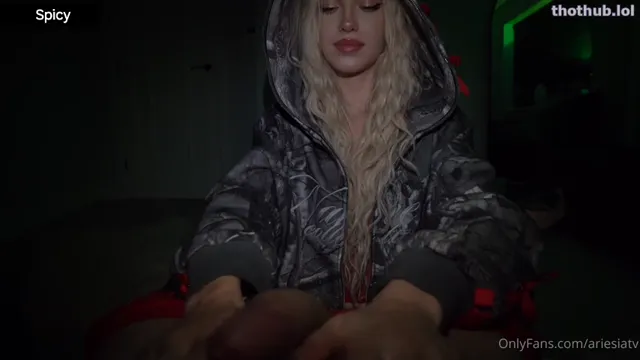 Ariesiatv blows his man.Sex