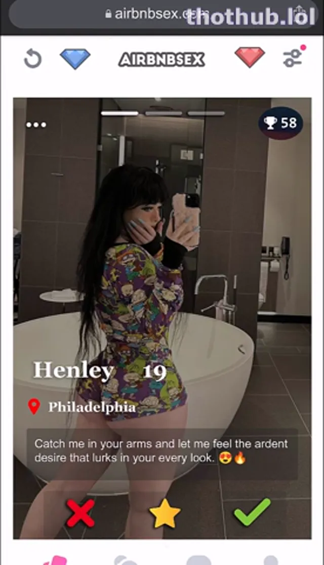 Henley – Curvy Teen Public Blowjob & Doggystyle
