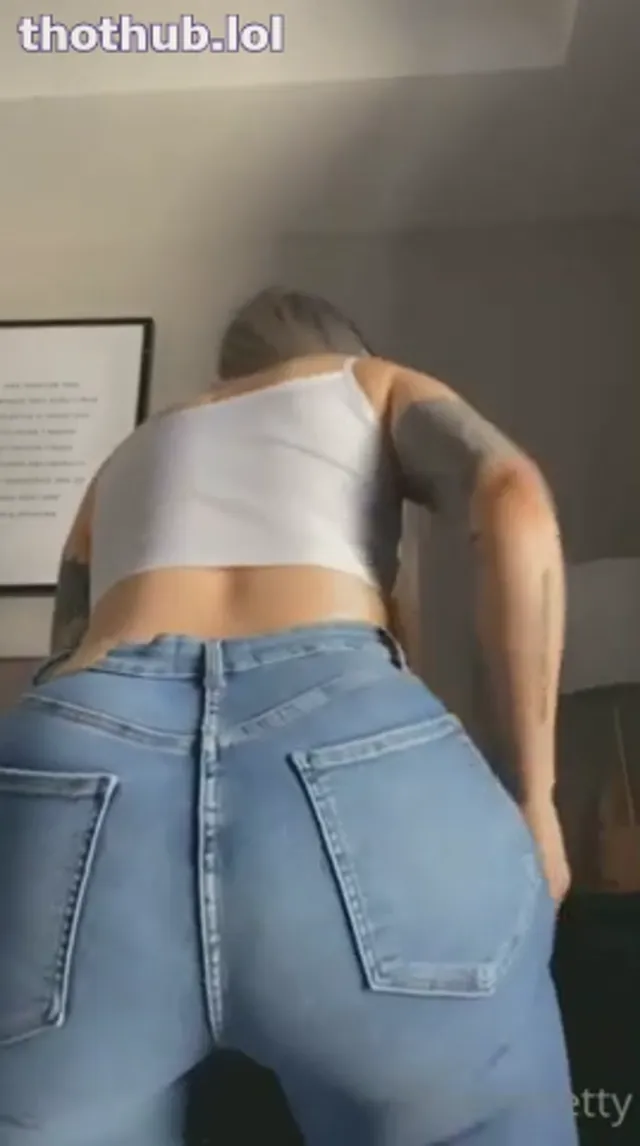 Jen Bretty got that gyatt
