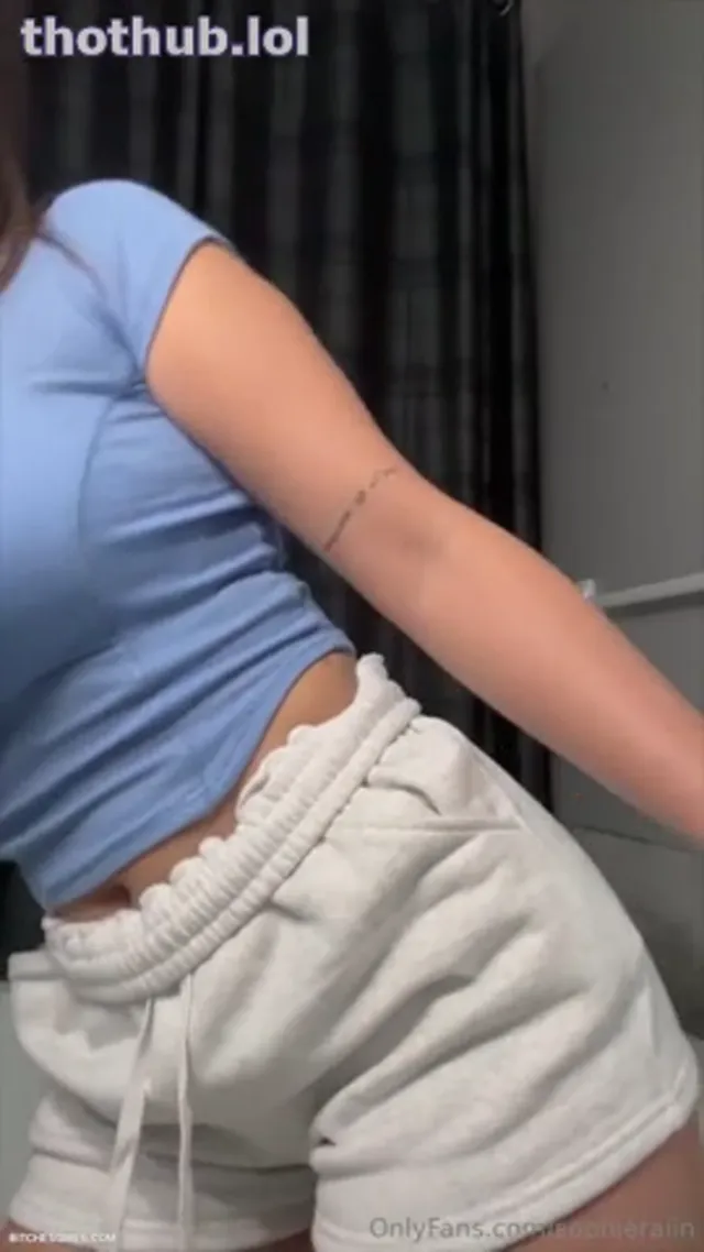 Sophie Rain striptease 2