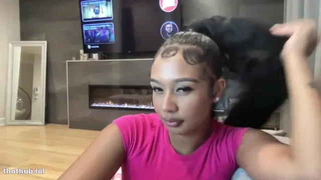 OhSoYouJade OF Live