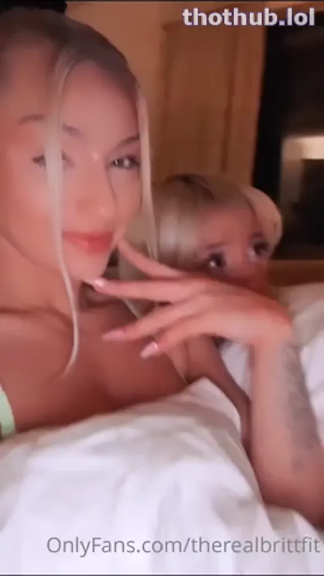 Waifumiia x Therealbrittfit- Ghostface Threesome