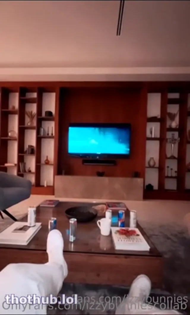 Waifumiia x Therealbrittfit- Threesome