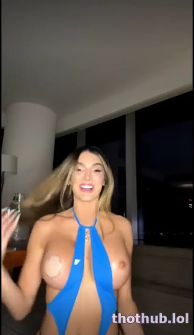 Lyna Perez Nip Slip Onlyfans Live