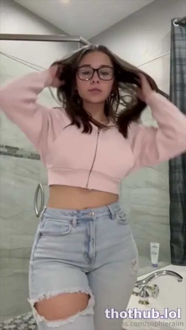 Sophieraiin Glasses Jeans Strip Video Leaked