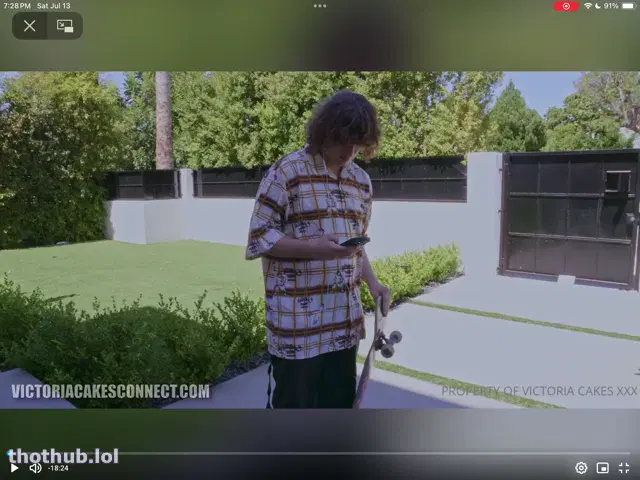 Victoria Cakes fucks skater boy stepson