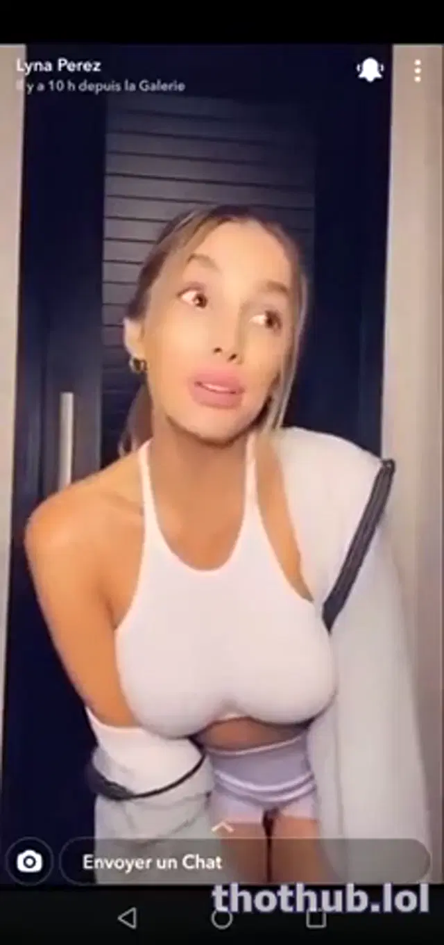 Lyna Perez Nude Bath
