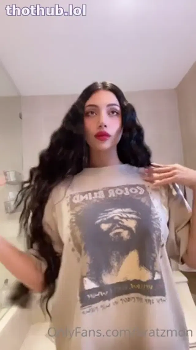 Bratzmon – boob tease