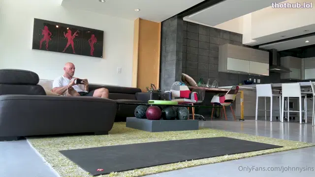 Marina Gold – Gym Date With Johnny Sins