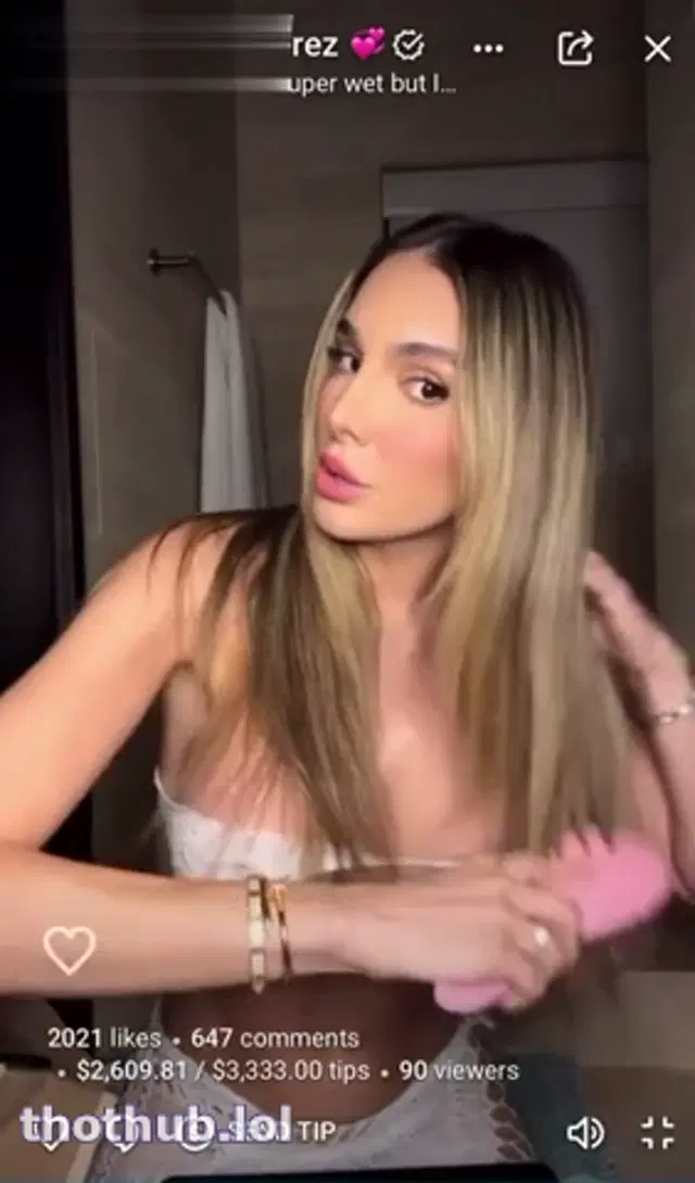 Lyna Perez Nude Nips Getting Exposed On Live Stream