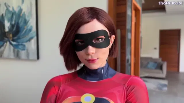 Sweetie Fox – Elastigirl teases and plays with her pussy
