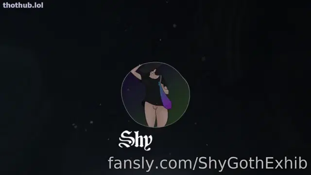 Shea aka ShyGothExhib – First Very Public Completely Nude Walk