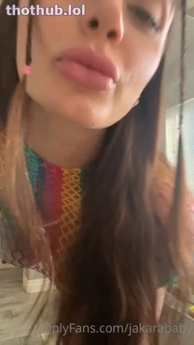 Karamitch- fishnet twerk