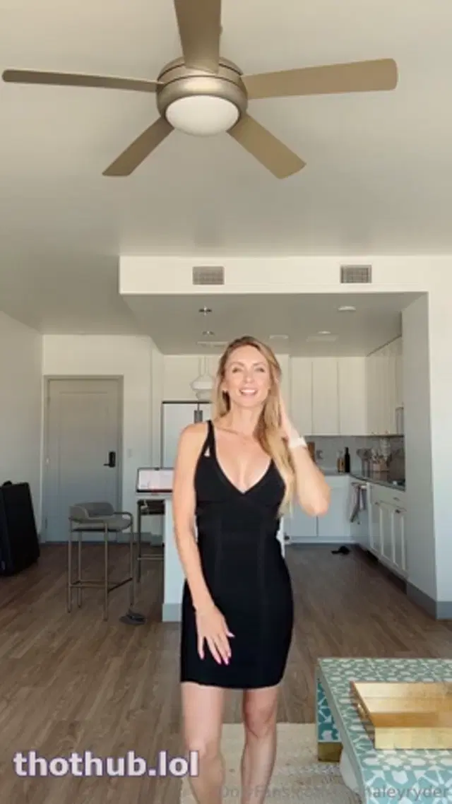 Haley Ryder dildo ride and fuck machine dp