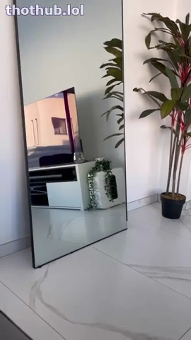 Jade Vow Mirror Blowjob