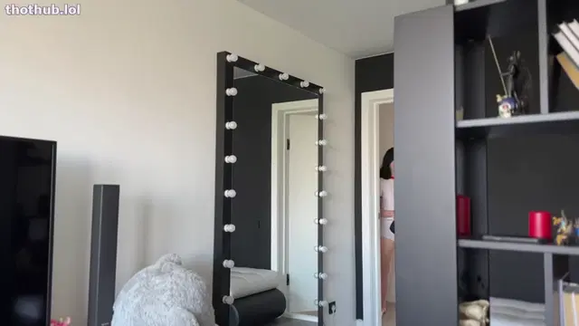 SweetieFox StepSister Let Play with Her Pussy in Virtual Reality and Fuck