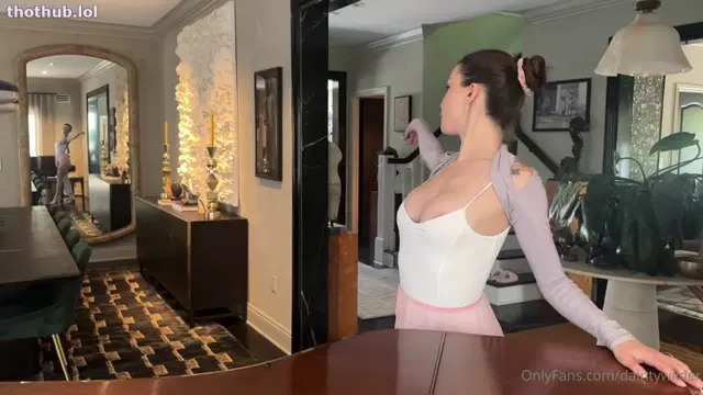Dainty Wilder ppv Slutty Ballerina Cums Before The Show