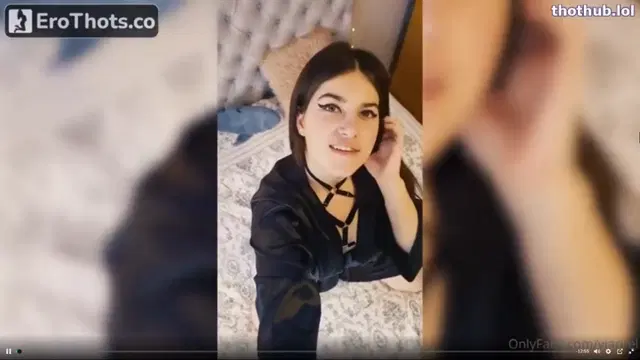 Vivyenna – Full nude with masturbation