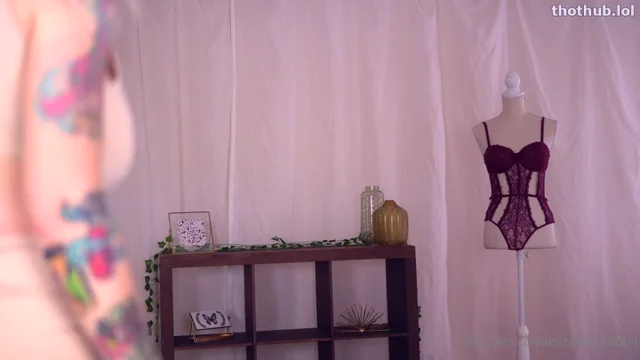 ElizabethRabbit BTS Underboob Shirts