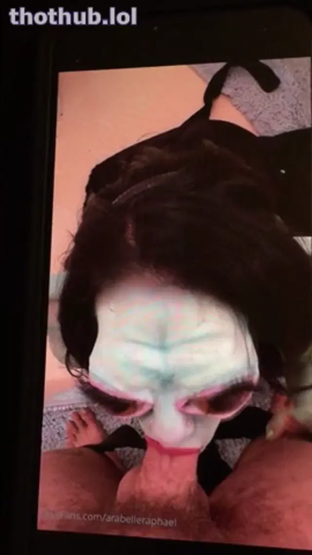 Arabelle Raphael alien cosplay blowjob
