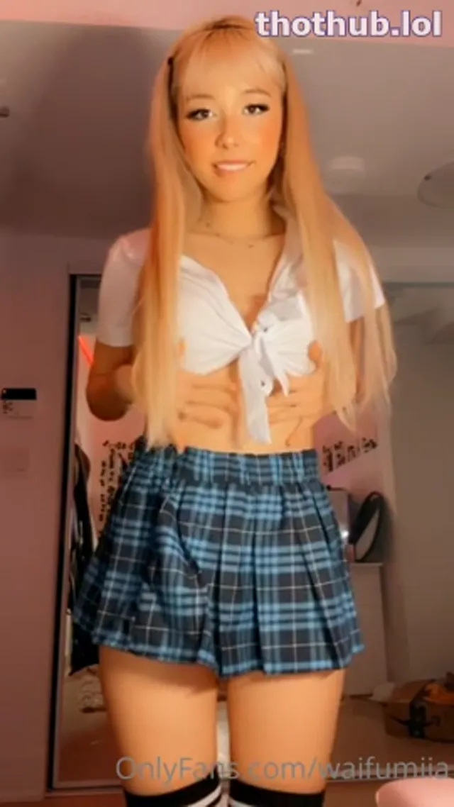 Waifumiia- schoolgirl stripping
