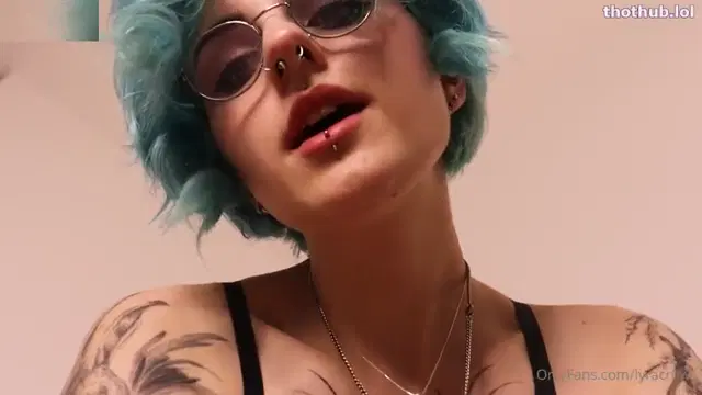 Lyra Crow