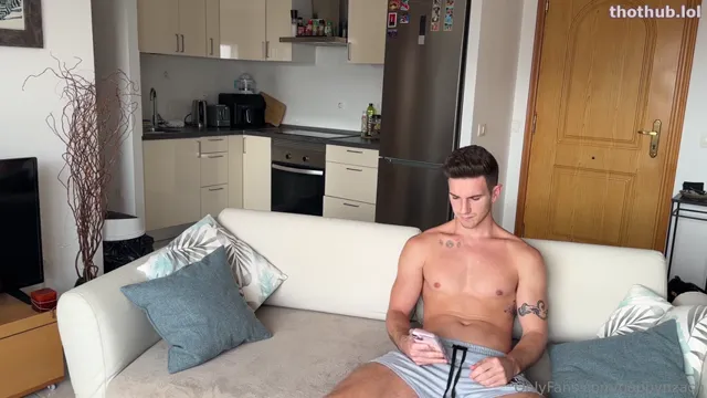 Poppy onlyfans BG HOT 1