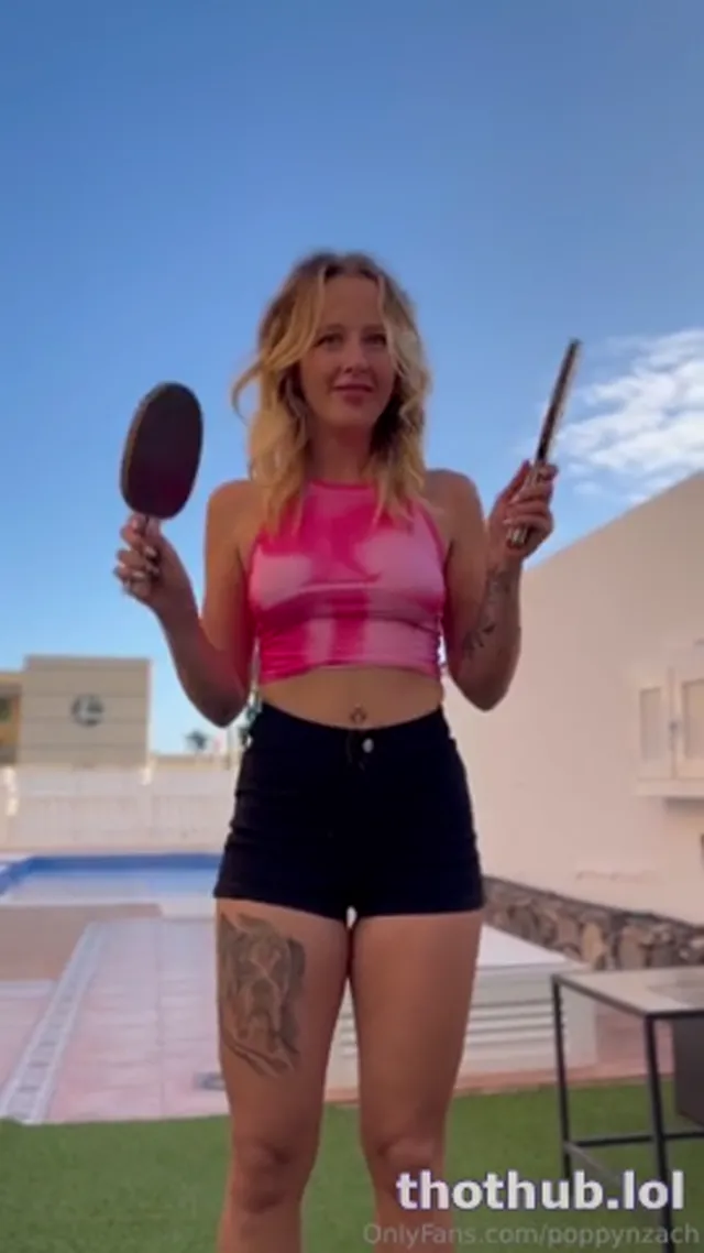 Poppy strip ping pong BG sextape HOT