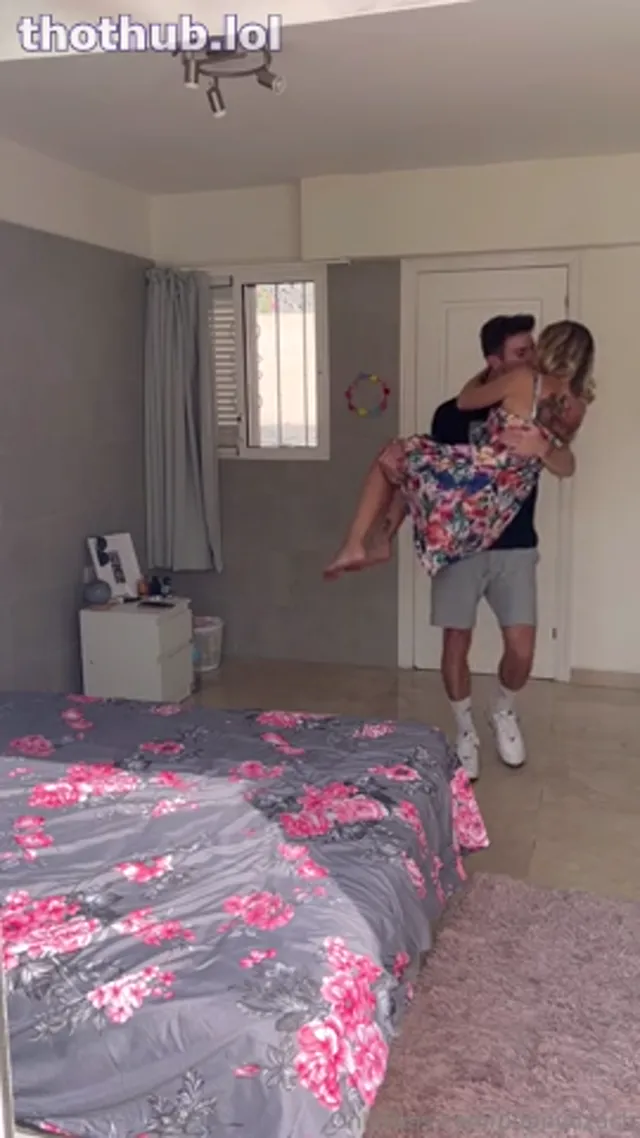 Poppy intimate bg fuck creampie