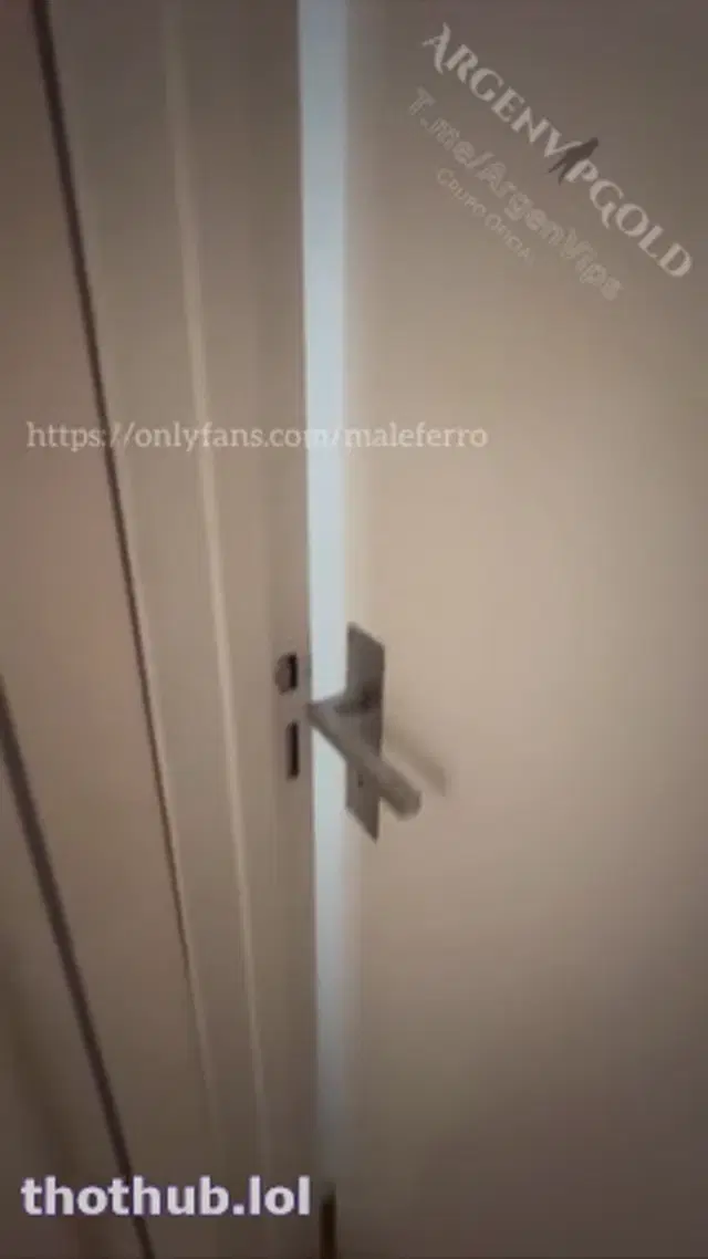 ♥ Male Ferro espiada y sexo oral