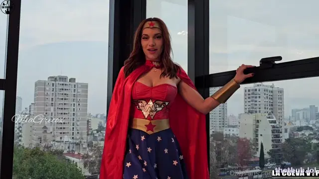 ♥ Mia Greco mujer maravilla