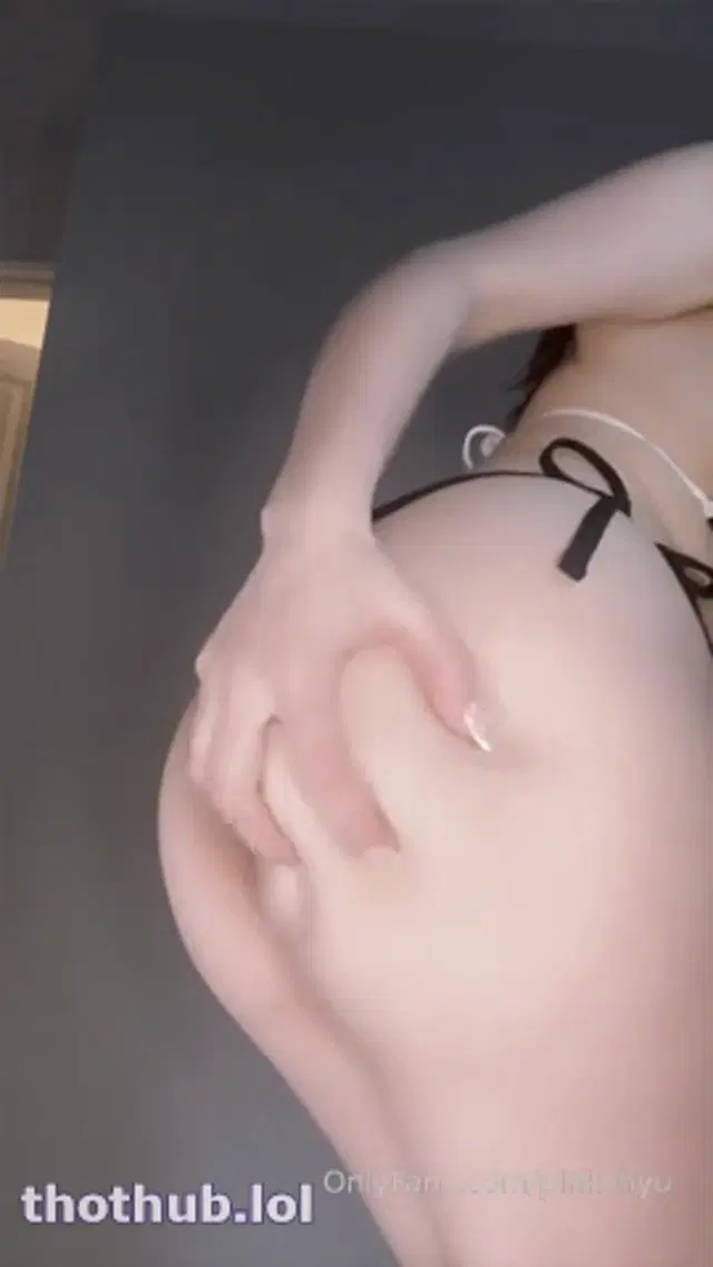Pinkchyu showing ass