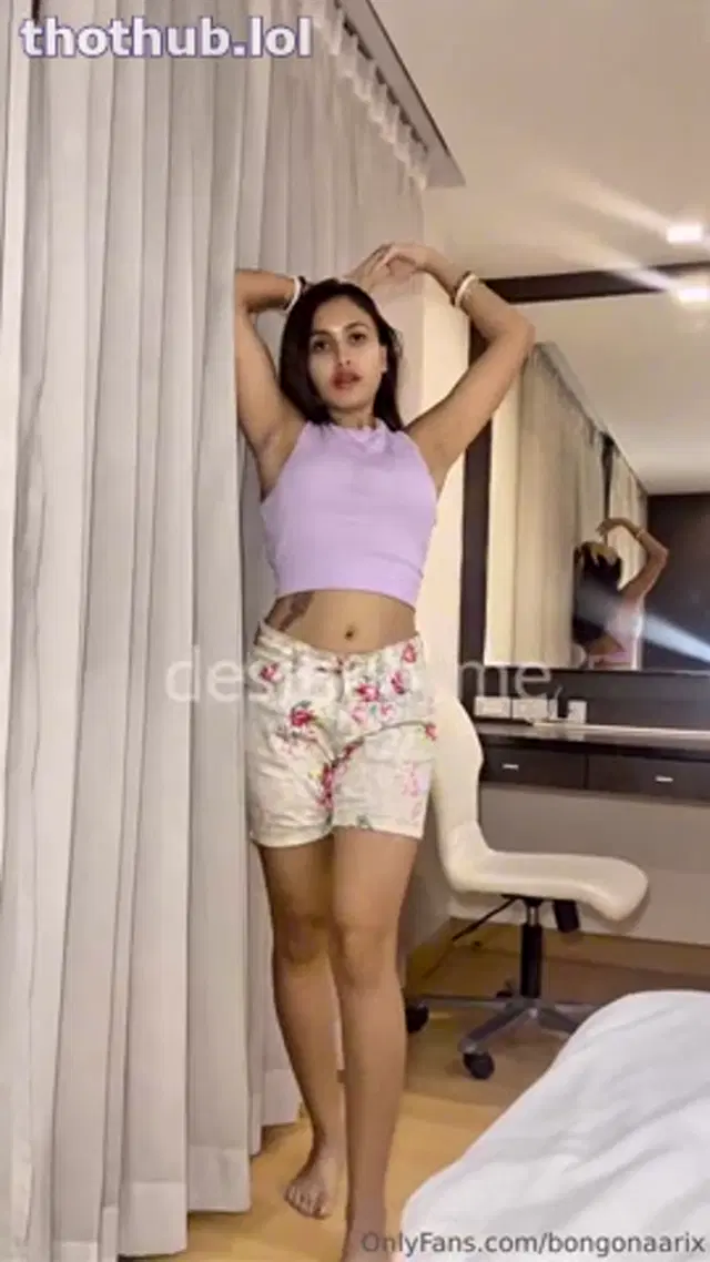 Desi Bhabhi Sarmishtha Sarkar Nude in Hotel Room, Teasing Boobs and Pussy