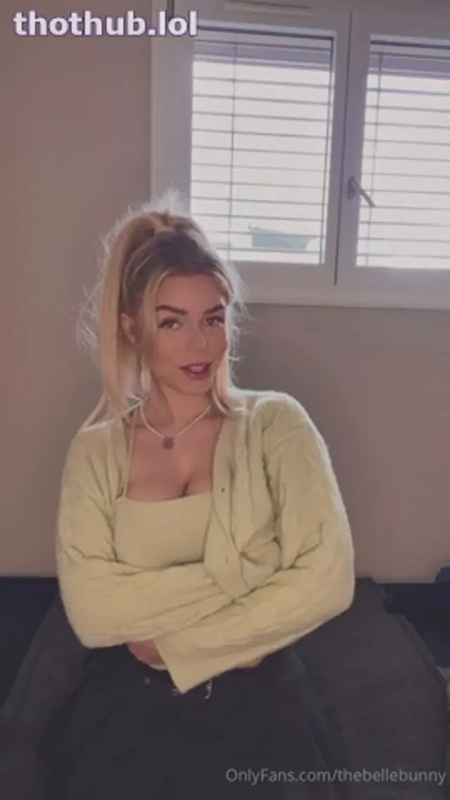 Belle blonde onlyfans solo fuck machine HOT